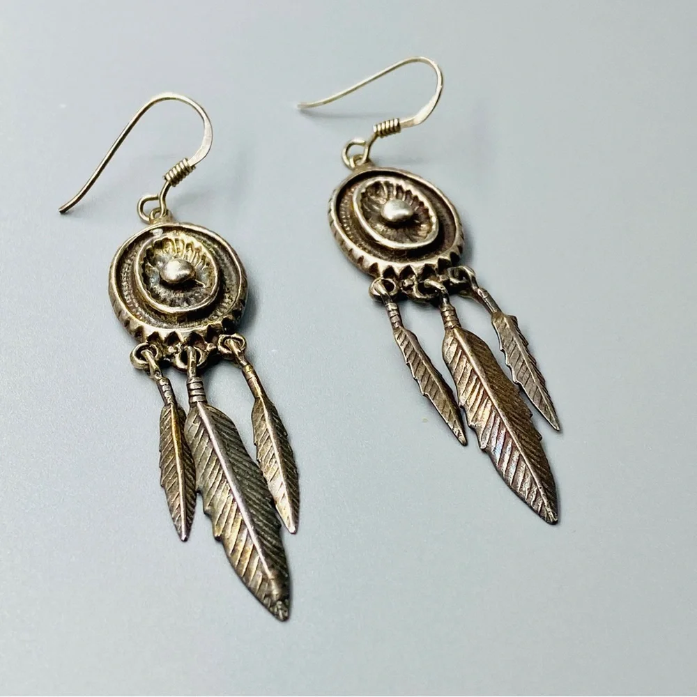 Vintage Sterling Silver Earrings Southwest Style with Shield & Feathers - Picture 3 of 10